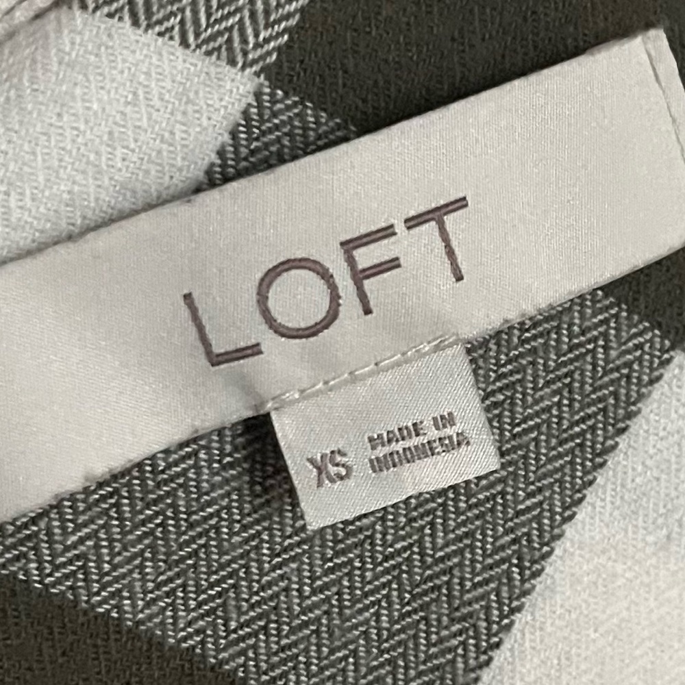 Loft • Olive Green and White Plaid Button-Up Shirt - Picture 5 of 5